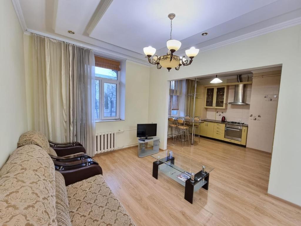 White New Apartments Ultracentral 2-Rooms In The Heart Chişinǎu Buitenkant foto